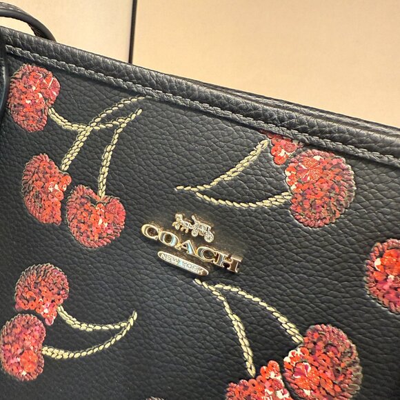 coach City Tote Bag With Cherry Print ccz18 - Picture 5 of 8